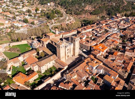 Santa María la Real de Sigüenza? En resa genom medeltida mysticism och geometriska underverk!